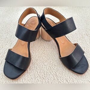 Coclico Black Bask Wooden Block Heel Sandal with Leather Slingback Straps 5 (35)